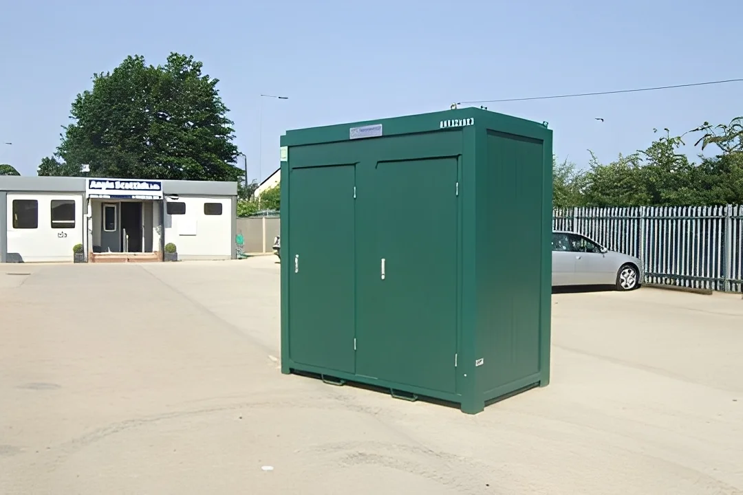 Double Mains Toilet
