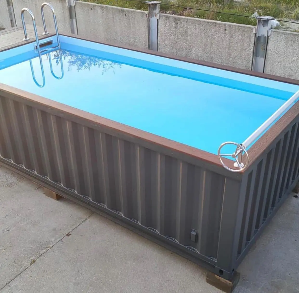 Container Swimming Pools